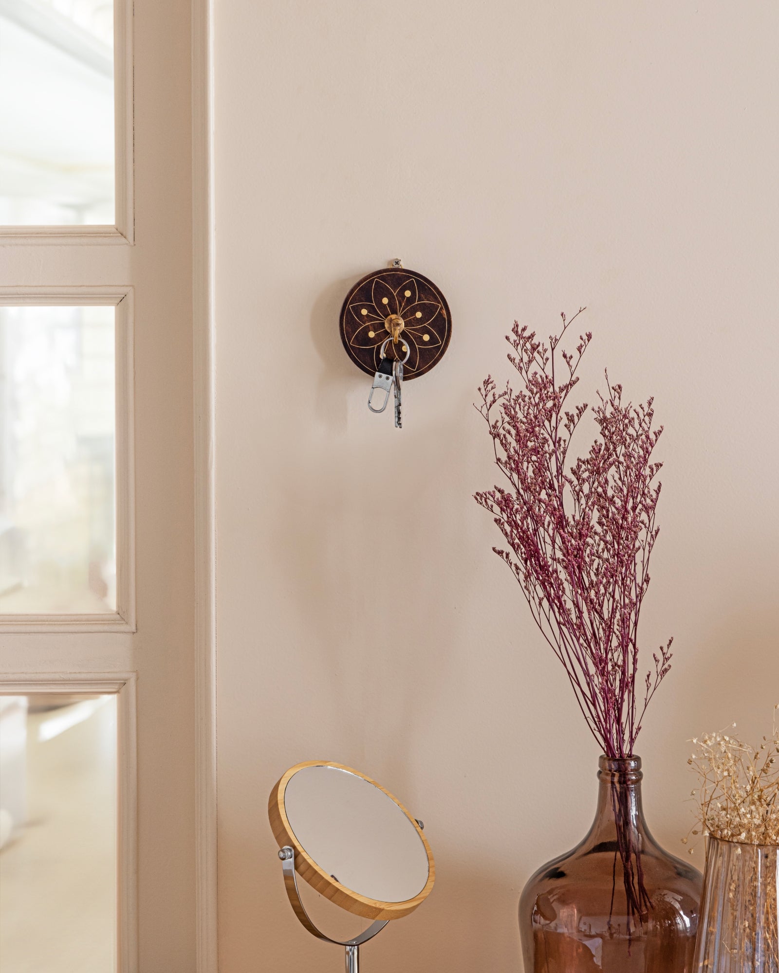 Lily Tarkashi Wall Hook