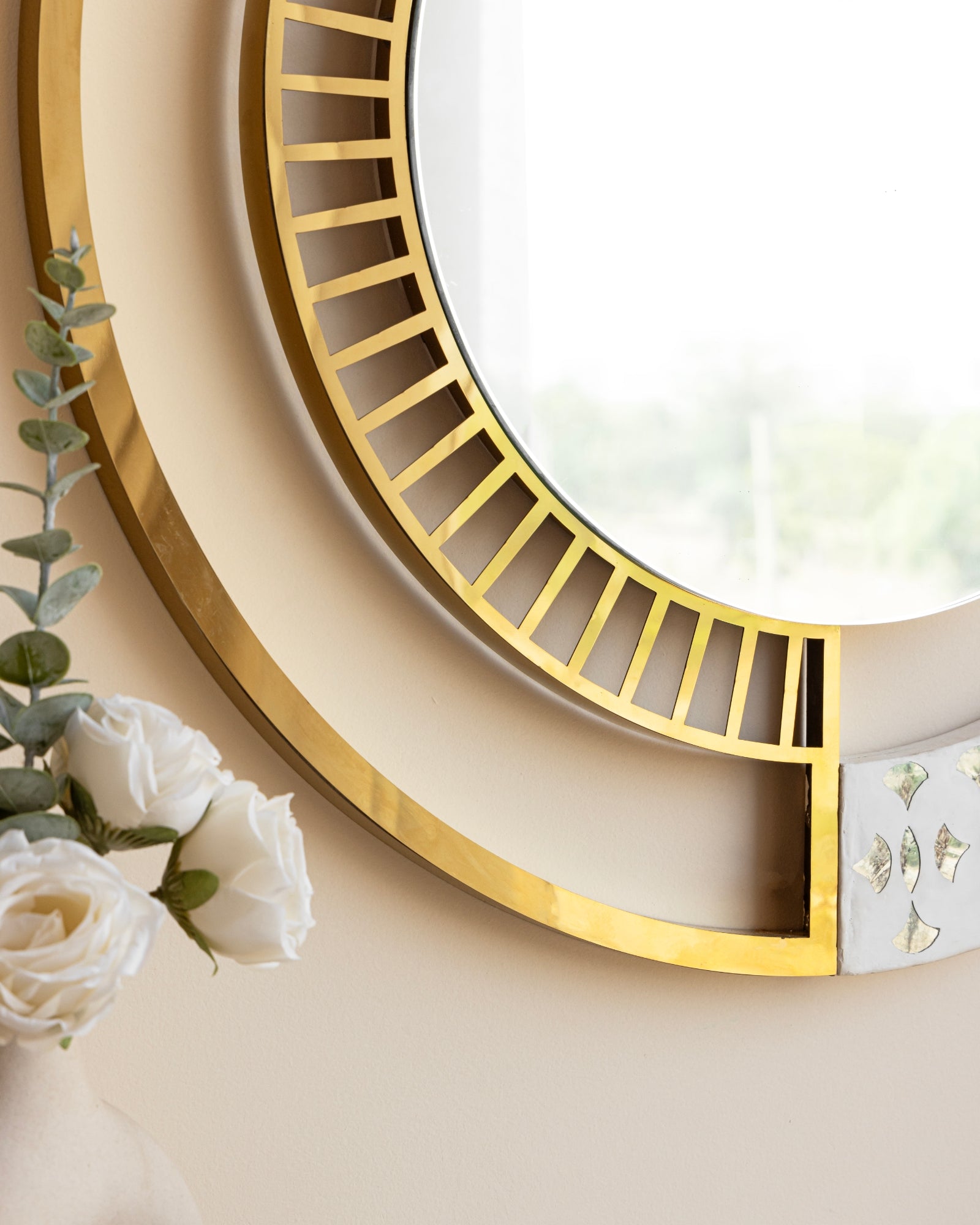 Half-D Jhalak Wall Mirror