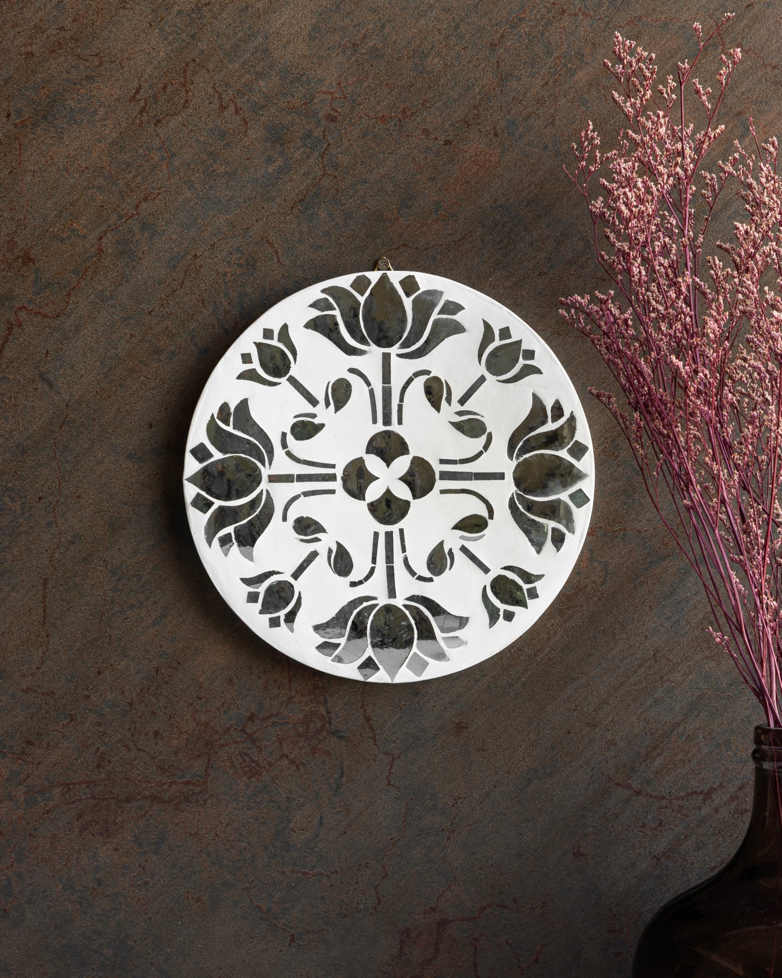 Lotus Thikri Wall Plate