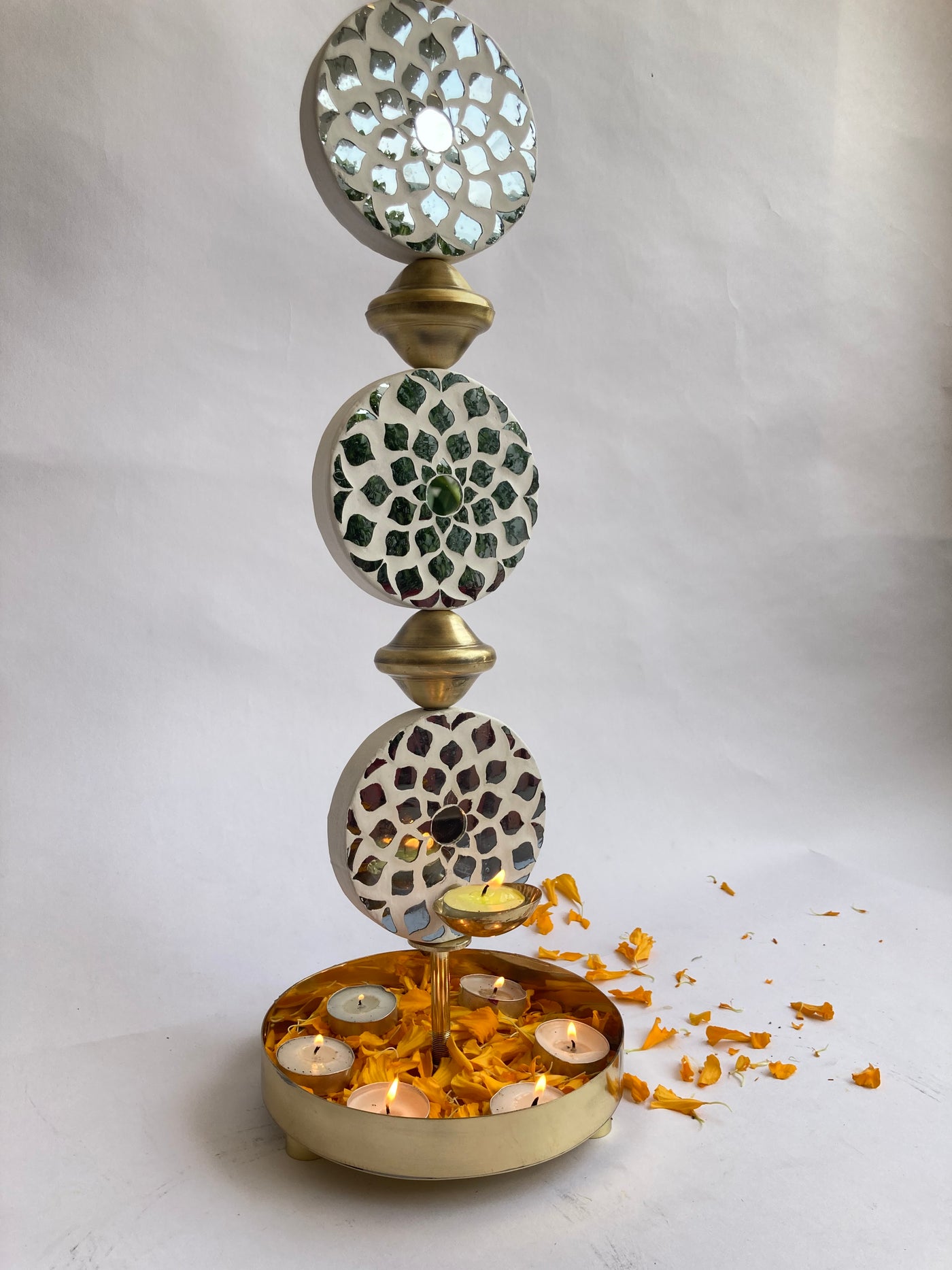Jhalak - Thikri Floor Candle Stand